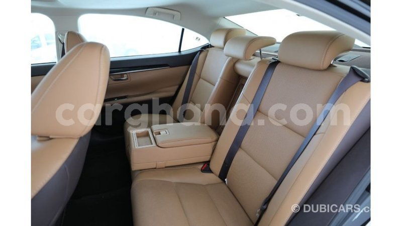 Big with watermark lexus es ashanti import dubai 11194