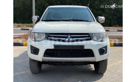 Buy Import Mitsubishi L200 White Car in Import - Dubai in Ashanti Buy Import Mitsubishi L200 White Car in Import - Dubai in Ashanti
