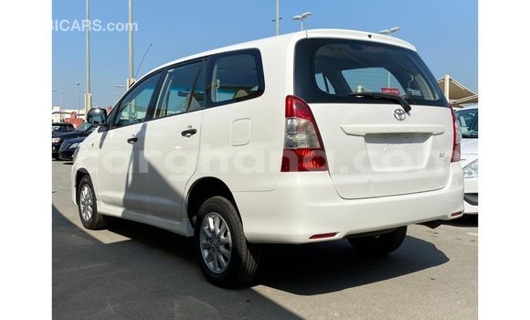 Buy Import Toyota Innova White Car in Import - Dubai in Ashanti Buy Import Toyota Innova White Car in Import - Dubai in Ashanti