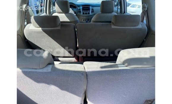 Buy Import Toyota Innova White Car in Import - Dubai in Ashanti Buy Import Toyota Innova White Car in Import - Dubai in Ashanti