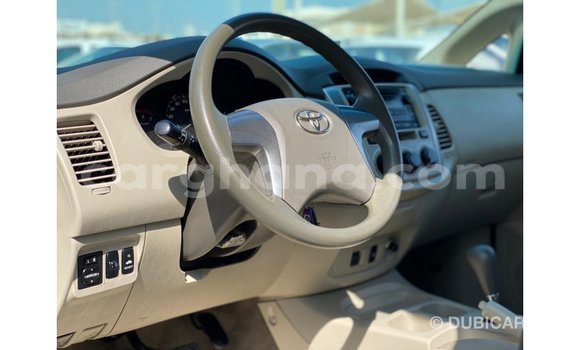 Buy Import Toyota Innova White Car in Import - Dubai in Ashanti Buy Import Toyota Innova White Car in Import - Dubai in Ashanti