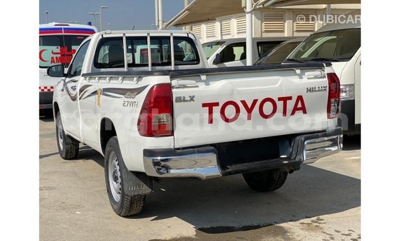 Ra Imported Toyota Hilux funfun Ọkọ̀ in Import - Dubai ni Ashanti Ra Imported Toyota Hilux funfun Ọkọ̀ in Import - Dubai ni Ashanti