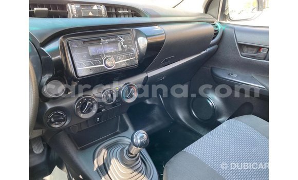Ra Imported Toyota Hilux funfun Ọkọ̀ in Import - Dubai ni Ashanti Ra Imported Toyota Hilux funfun Ọkọ̀ in Import - Dubai ni Ashanti