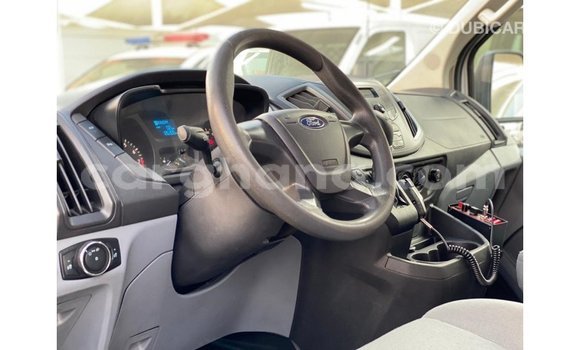 Sayi Imported Ford Club Wagon White Mota in Import - Dubai a Ashanti Sayi Imported Ford Club Wagon White Mota in Import - Dubai a Ashanti