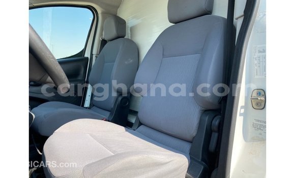 Ra Imported Peugeot Partner funfun Ọkọ̀ in Import - Dubai ni Ashanti Ra Imported Peugeot Partner funfun Ọkọ̀ in Import - Dubai ni Ashanti