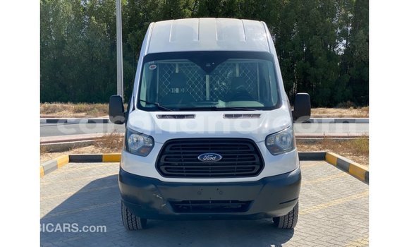 Sayi Imported Ford Club Wagon White Mota in Import - Dubai a Ashanti Sayi Imported Ford Club Wagon White Mota in Import - Dubai a Ashanti
