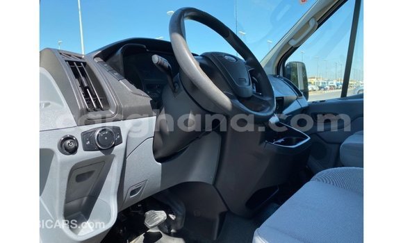 Sayi Imported Ford Club Wagon White Mota in Import - Dubai a Ashanti Sayi Imported Ford Club Wagon White Mota in Import - Dubai a Ashanti