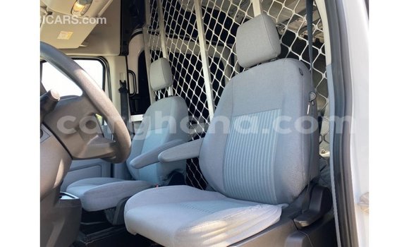 Sayi Imported Ford Club Wagon White Mota in Import - Dubai a Ashanti Sayi Imported Ford Club Wagon White Mota in Import - Dubai a Ashanti