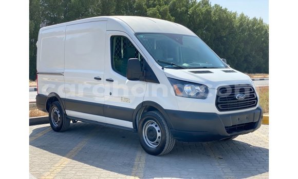 Ra Imported Ford Club Wagon funfun Ọkọ̀ in Import - Dubai ni Ashanti Ra Imported Ford Club Wagon funfun Ọkọ̀ in Import - Dubai ni Ashanti