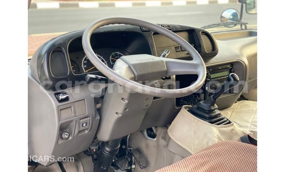 Buy Import Toyota Coaster White Car in Import - Dubai in Ashanti Buy Import Toyota Coaster White Car in Import - Dubai in Ashanti