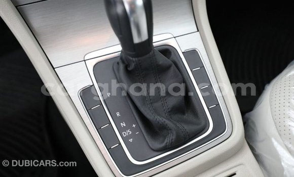 Ra Imported Volkswagen Golf funfun Ọkọ̀ in Import - Dubai ni Ashanti Ra Imported Volkswagen Golf funfun Ọkọ̀ in Import - Dubai ni Ashanti