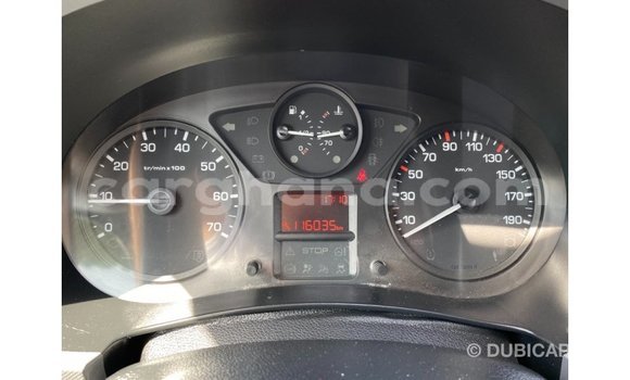 Buy Import Peugeot 604 White Car in Import - Dubai in Ashanti Buy Import Peugeot 604 White Car in Import - Dubai in Ashanti