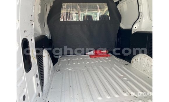 Buy Import Peugeot 604 White Car in Import - Dubai in Ashanti Buy Import Peugeot 604 White Car in Import - Dubai in Ashanti