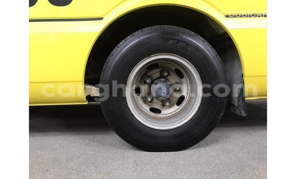 Ra Imported Mitsubishi Carisma Miiran Ọkọ̀ in Import - Dubai ni Ashanti Ra Imported Mitsubishi Carisma Miiran Ọkọ̀ in Import - Dubai ni Ashanti