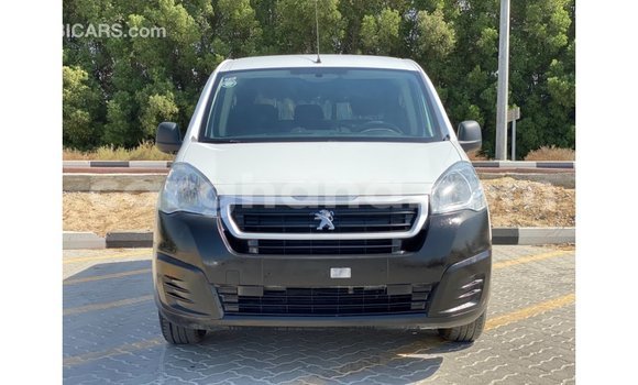 Ra Imported Peugeot Partner funfun Ọkọ̀ in Import - Dubai ni Ashanti Ra Imported Peugeot Partner funfun Ọkọ̀ in Import - Dubai ni Ashanti