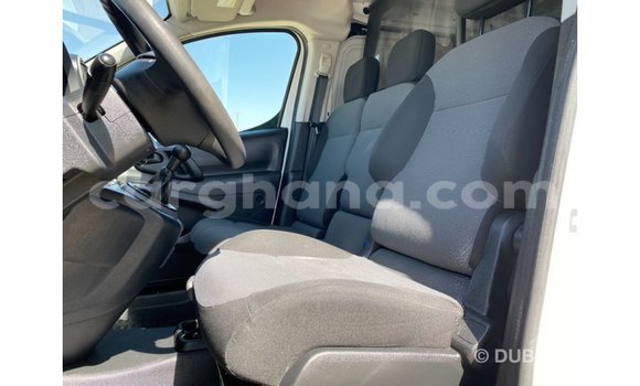 Ra Imported Peugeot Partner funfun Ọkọ̀ in Import - Dubai ni Ashanti Ra Imported Peugeot Partner funfun Ọkọ̀ in Import - Dubai ni Ashanti