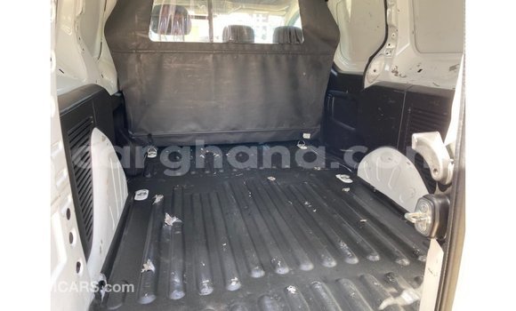 Ra Imported Peugeot Partner funfun Ọkọ̀ in Import - Dubai ni Ashanti Ra Imported Peugeot Partner funfun Ọkọ̀ in Import - Dubai ni Ashanti