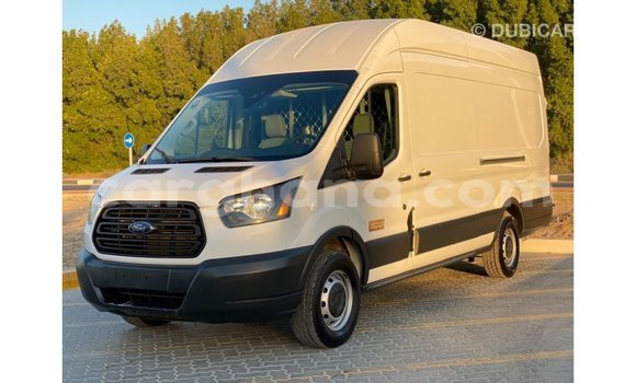 Sayi Imported Ford Club Wagon White Mota in Import - Dubai a Ashanti Sayi Imported Ford Club Wagon White Mota in Import - Dubai a Ashanti