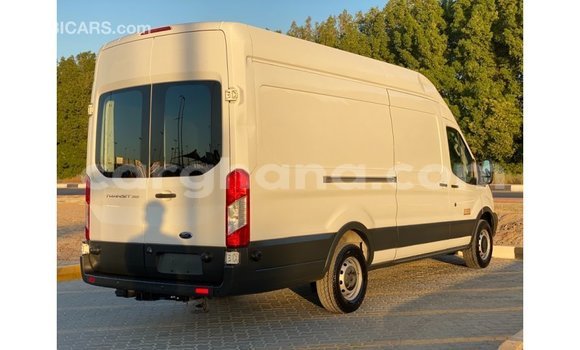 Sayi Imported Ford Club Wagon White Mota in Import - Dubai a Ashanti Sayi Imported Ford Club Wagon White Mota in Import - Dubai a Ashanti