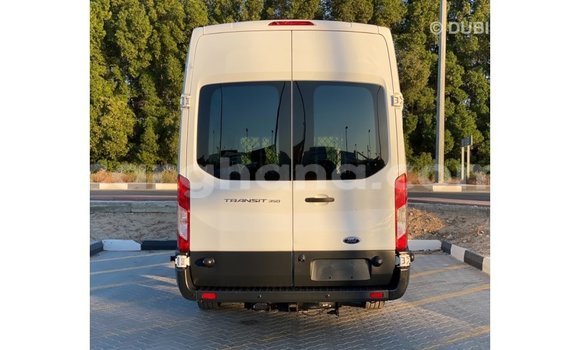 Sayi Imported Ford Club Wagon White Mota in Import - Dubai a Ashanti Sayi Imported Ford Club Wagon White Mota in Import - Dubai a Ashanti