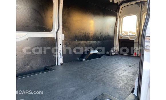 Sayi Imported Ford Club Wagon White Mota in Import - Dubai a Ashanti Sayi Imported Ford Club Wagon White Mota in Import - Dubai a Ashanti