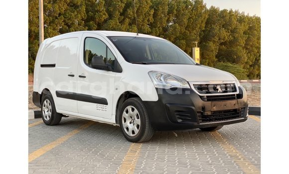 Buy Import Peugeot Partner White Car in Import - Dubai in Ashanti