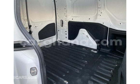 Sayi Imported Peugeot Partner White Mota in Import - Dubai a Ashanti Sayi Imported Peugeot Partner White Mota in Import - Dubai a Ashanti