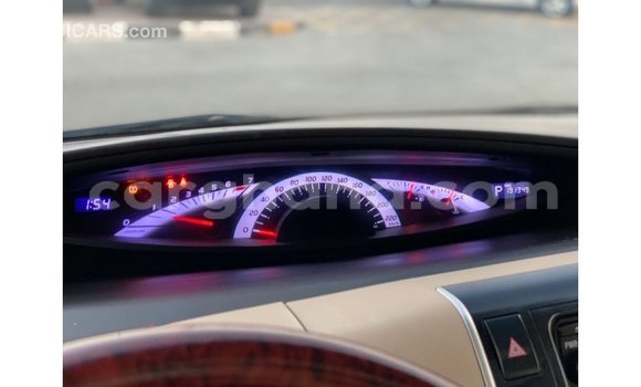 Sayi Imported Toyota Previa White Mota in Import - Dubai a Ashanti Sayi Imported Toyota Previa White Mota in Import - Dubai a Ashanti