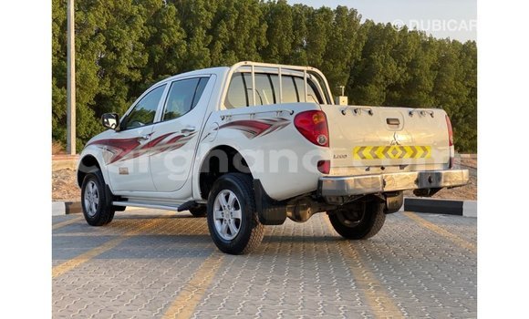 Buy Import Mitsubishi L200 White Car in Import - Dubai in Ashanti Buy Import Mitsubishi L200 White Car in Import - Dubai in Ashanti