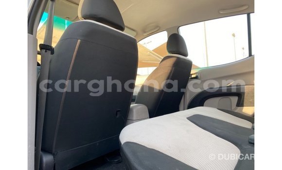 Buy Import Mitsubishi L200 White Car in Import - Dubai in Ashanti Buy Import Mitsubishi L200 White Car in Import - Dubai in Ashanti