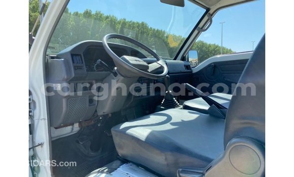 Buy Import Mitsubishi L300 White Car in Import - Dubai in Ashanti Buy Import Mitsubishi L300 White Car in Import - Dubai in Ashanti