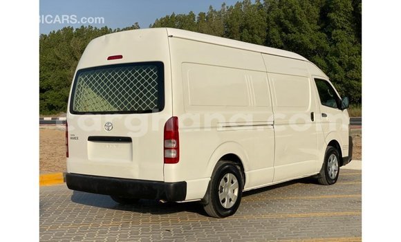 Ra Imported Toyota Hiace funfun Ọkọ̀ in Import - Dubai ni Ashanti Ra Imported Toyota Hiace funfun Ọkọ̀ in Import - Dubai ni Ashanti