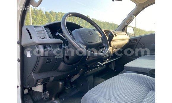 Ra Imported Toyota Hiace funfun Ọkọ̀ in Import - Dubai ni Ashanti Ra Imported Toyota Hiace funfun Ọkọ̀ in Import - Dubai ni Ashanti