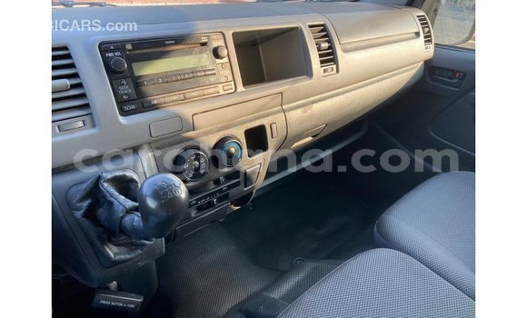 Ra Imported Toyota Hiace funfun Ọkọ̀ in Import - Dubai ni Ashanti Ra Imported Toyota Hiace funfun Ọkọ̀ in Import - Dubai ni Ashanti