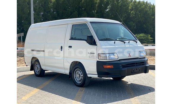 Sayi Imported Mitsubishi L300 White Mota in Import - Dubai a Ashanti Sayi Imported Mitsubishi L300 White Mota in Import - Dubai a Ashanti
