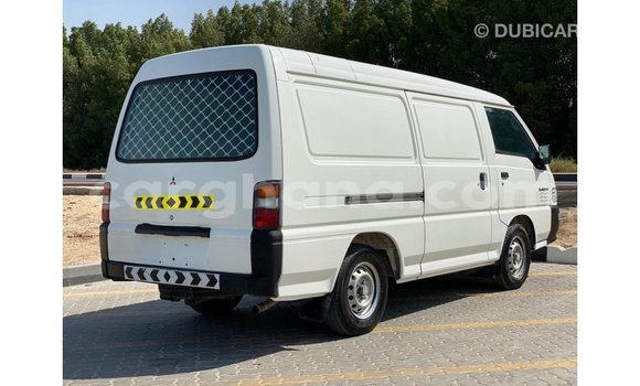 Sayi Imported Mitsubishi L300 White Mota in Import - Dubai a Ashanti Sayi Imported Mitsubishi L300 White Mota in Import - Dubai a Ashanti