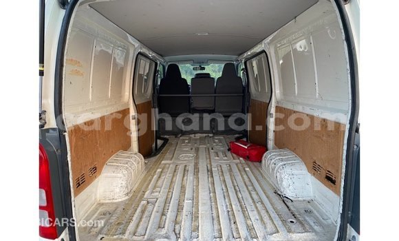 Ra Imported Toyota Hiace funfun Ọkọ̀ in Import - Dubai ni Ashanti Ra Imported Toyota Hiace funfun Ọkọ̀ in Import - Dubai ni Ashanti
