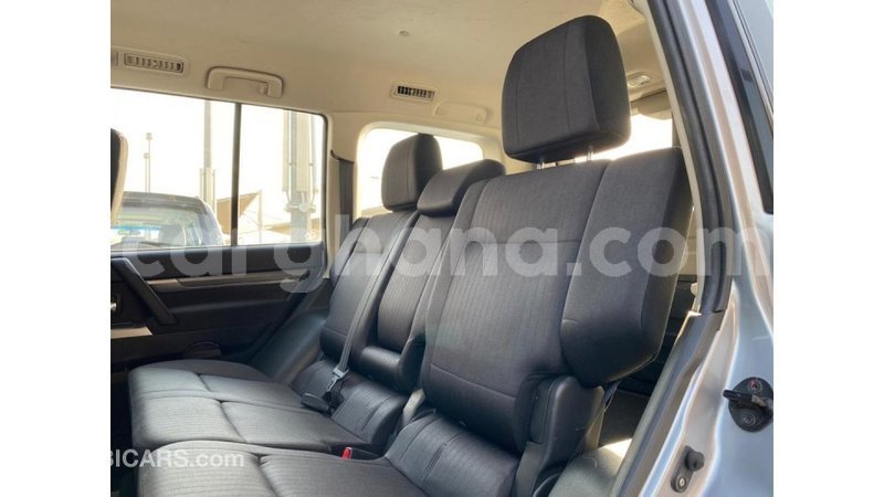 Big with watermark mitsubishi pajero ashanti import dubai 11284