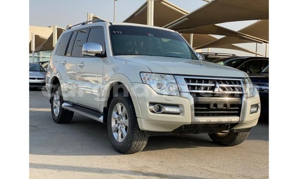 Sayi Imported Mitsubishi Pajero White Mota in Import - Dubai a Ashanti Sayi Imported Mitsubishi Pajero White Mota in Import - Dubai a Ashanti