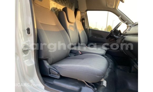 Sayi Imported Toyota Hiace White Mota in Import - Dubai a Ashanti Sayi Imported Toyota Hiace White Mota in Import - Dubai a Ashanti