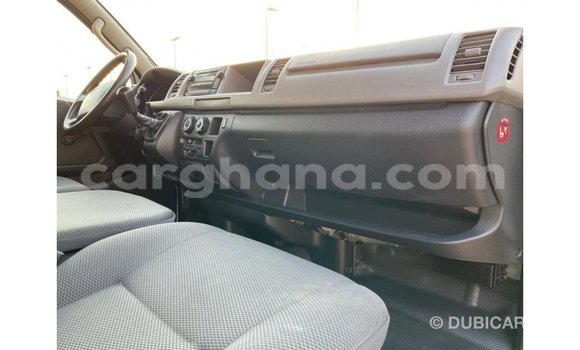 Sayi Imported Toyota Hiace White Mota in Import - Dubai a Ashanti Sayi Imported Toyota Hiace White Mota in Import - Dubai a Ashanti
