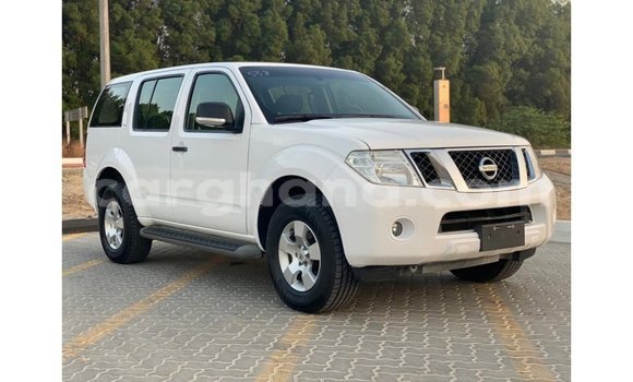 Sayi Imported Nissan Pathfinder White Mota in Import - Dubai a Ashanti Sayi Imported Nissan Pathfinder White Mota in Import - Dubai a Ashanti