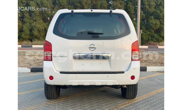 Sayi Imported Nissan Pathfinder White Mota in Import - Dubai a Ashanti Sayi Imported Nissan Pathfinder White Mota in Import - Dubai a Ashanti