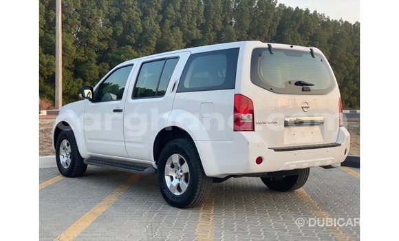 Sayi Imported Nissan Pathfinder White Mota in Import - Dubai a Ashanti Sayi Imported Nissan Pathfinder White Mota in Import - Dubai a Ashanti