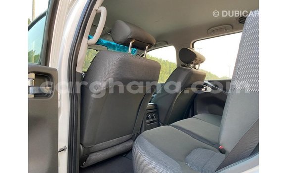 Sayi Imported Nissan Pathfinder White Mota in Import - Dubai a Ashanti Sayi Imported Nissan Pathfinder White Mota in Import - Dubai a Ashanti