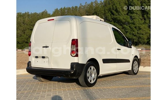 Sayi Imported Peugeot Partner White Mota in Import - Dubai a Ashanti Sayi Imported Peugeot Partner White Mota in Import - Dubai a Ashanti
