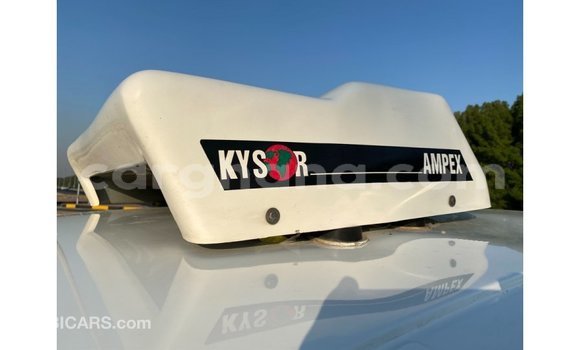 Sayi Imported Peugeot Partner White Mota in Import - Dubai a Ashanti Sayi Imported Peugeot Partner White Mota in Import - Dubai a Ashanti