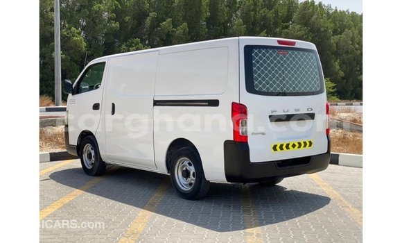 Sayi Imported Mitsubishi Fuso White Babbar mota in Import - Dubai a Ashanti Sayi Imported Mitsubishi Fuso White Babbar mota in Import - Dubai a Ashanti