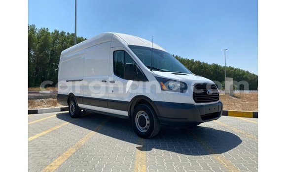 Ra Imported Ford Club Wagon funfun Ọkọ̀ in Import - Dubai ni Ashanti Ra Imported Ford Club Wagon funfun Ọkọ̀ in Import - Dubai ni Ashanti