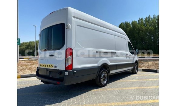 Ra Imported Ford Club Wagon funfun Ọkọ̀ in Import - Dubai ni Ashanti Ra Imported Ford Club Wagon funfun Ọkọ̀ in Import - Dubai ni Ashanti